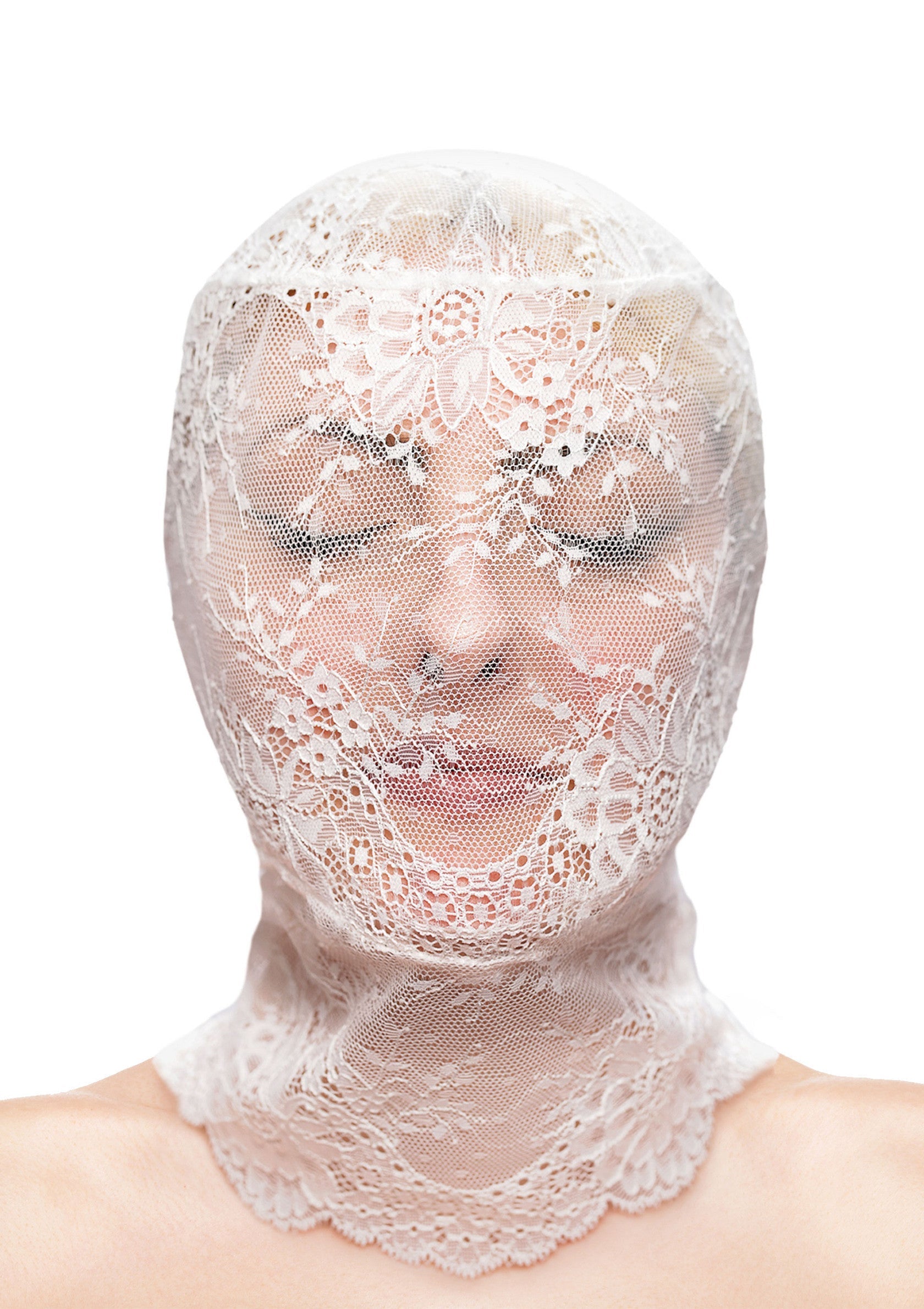 Balaclava en dentelle délicate pour un look unique et élégant. Accessoire de mode original et raffiné.; Fijngebreide bivakmuts van kant voor een unieke, elegante look. Origineel en verfijnd modeaccessoire.; Delicate lace balaclava for a unique, elegant look. Original and refined fashion accessory.