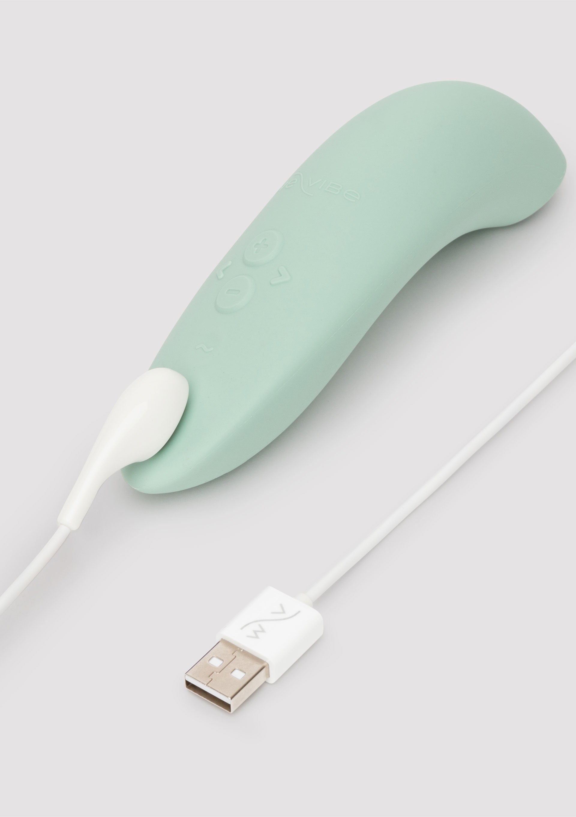 Masseur vibrant turquoise avec cable USB pour le plaisir intime, rechargeable et facile à utiliser.; Turkoois vibrerende massager met USB-kabel voor intiem plezier, oplaadbaar en makkelijk in gebruik.; Teal vibrator massager with USB cable for intimate pleasure, rechargeable, and easy to use.