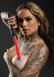 Masseur vibrant pour le plaisir féminin. Découvrez des sensations uniques et intenses avec ce vibromasseur innovant.; Vibrerende stimulator voor vrouwelijk genot. Ervaar unieke en intense sensaties met deze innovatieve vibrator.; Vibrating massager for female pleasure. Experience unique and intense sensations with this innovative vibrator.