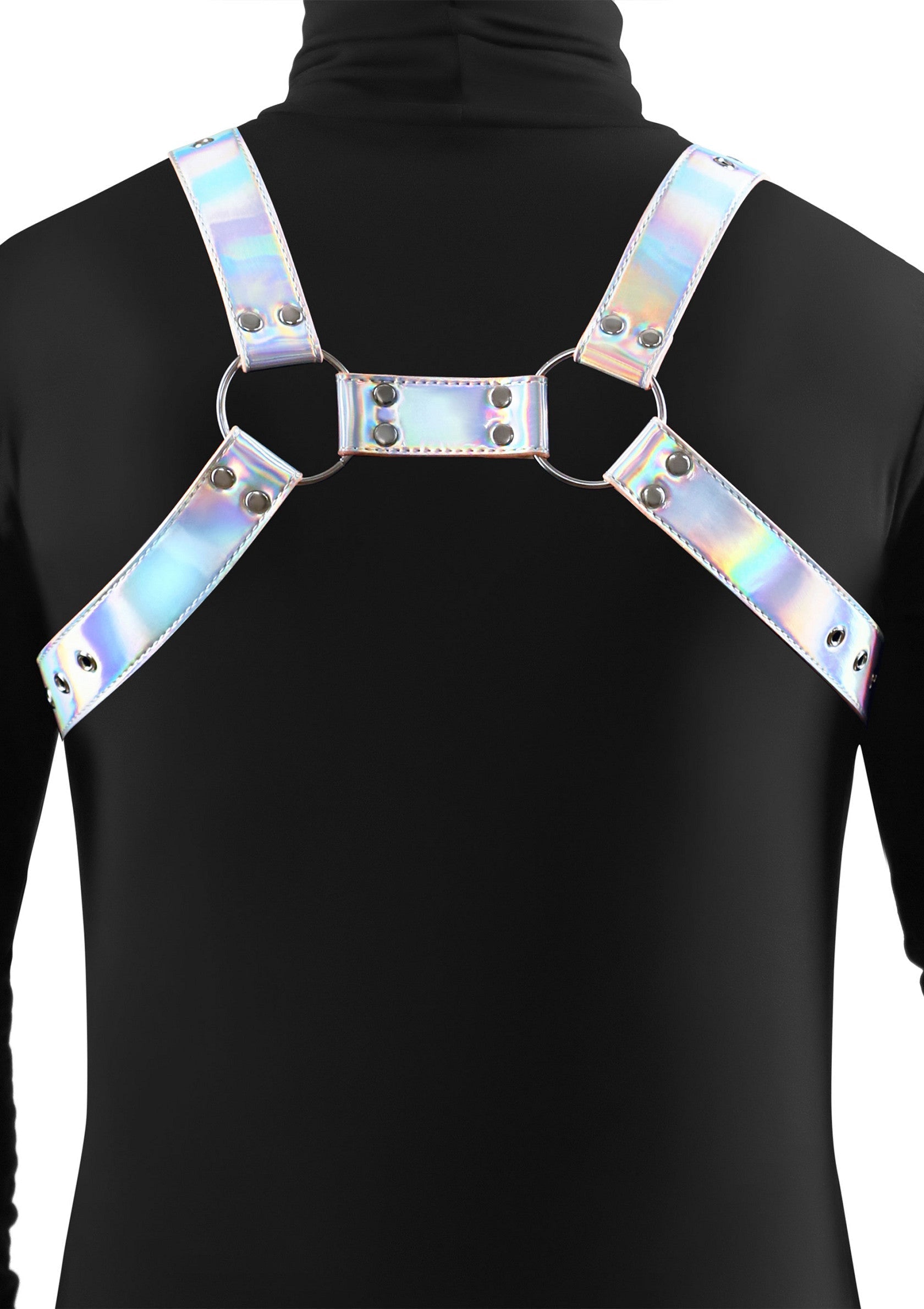 Harnais holographique argenté avec anneaux. Accessoire mode tendance pour un look audacieux et unique.; Zilveren holografisch harnas met ringen. Trendy fashion accessoire voor een gedurfde en unieke look.; Silver holographic harness with rings. Trendy fashion accessory for a bold and unique look.