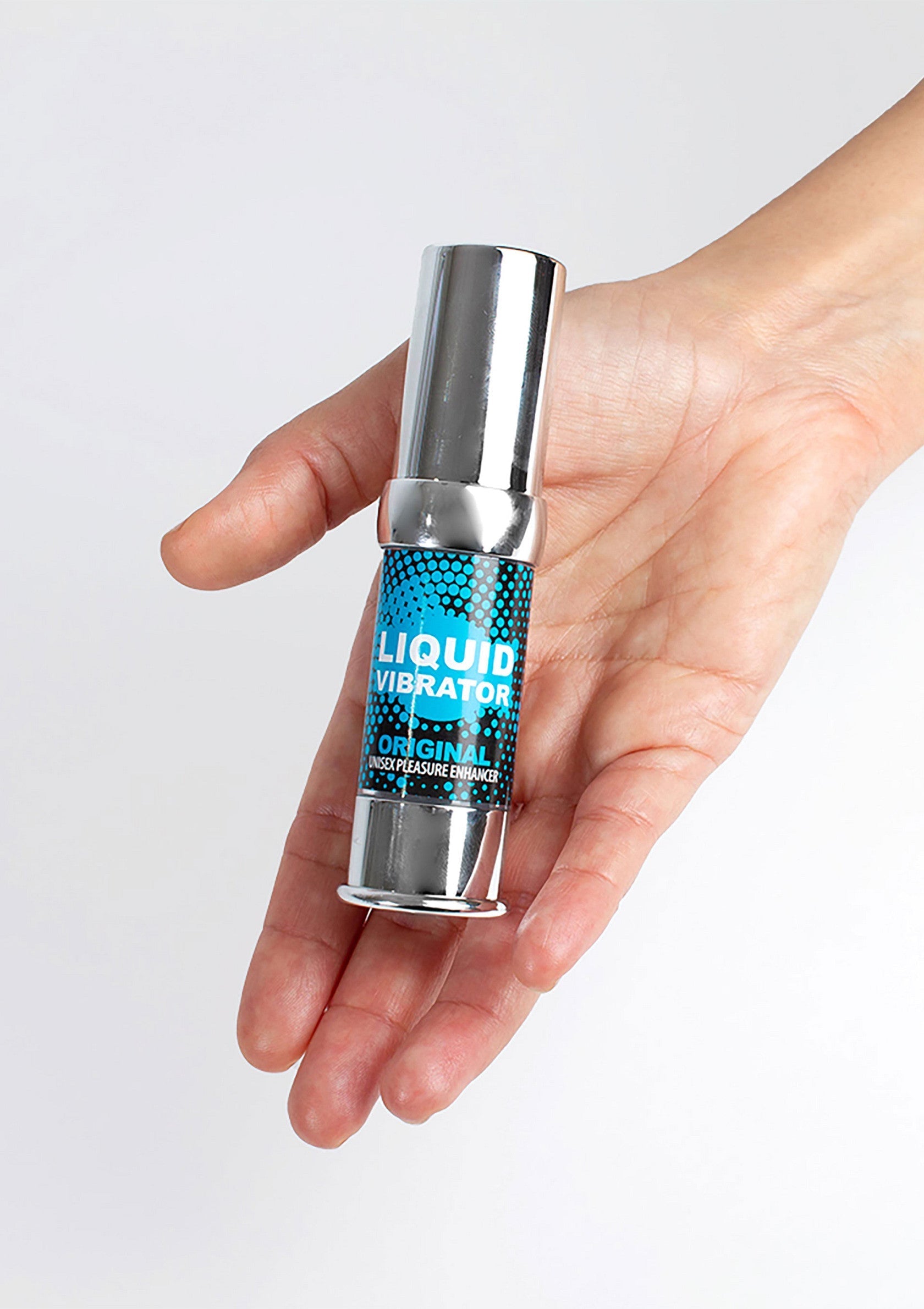 Vibromasseur liquide original, amplificateur de plaisir en argent. Idéal pour les moments intimes et sensuels.; Originele vloeibare vibrator, zilveren genotsversterker. Ideaal voor intieme en sensuele momenten.; Original liquid vibrator, silver pleasure enhancer. Ideal for intimate, sensual moments.
