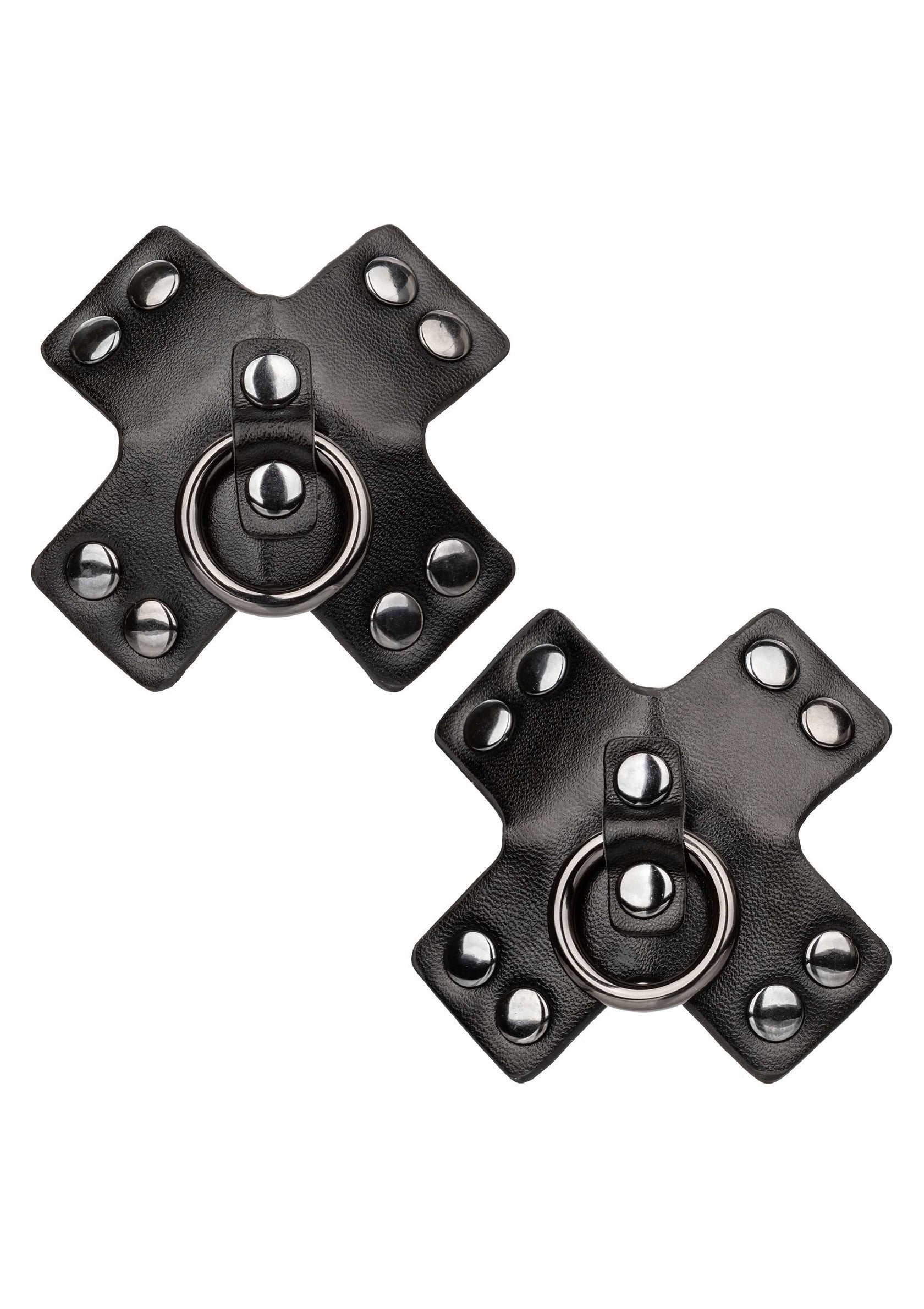 Cache-tétons en cuir noir clouté avec anneau central.; Zwarte leren tepelbedekkers met studs en een ring in het midden.; Black leather nipple covers with studs and a ring in the center.