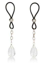 Pince-tétons avec pendentif goutte d'eau transparente pour un look séduisant et élégant. Accessoire de lingerie.; Tepelklemmen met transparante waterdruppel hanger voor een verleidelijke en elegante look. Lingerie accessoire.; Nipple clamps featuring a transparent teardrop pendant for a seductive and elegant look. Lingerie accessory.