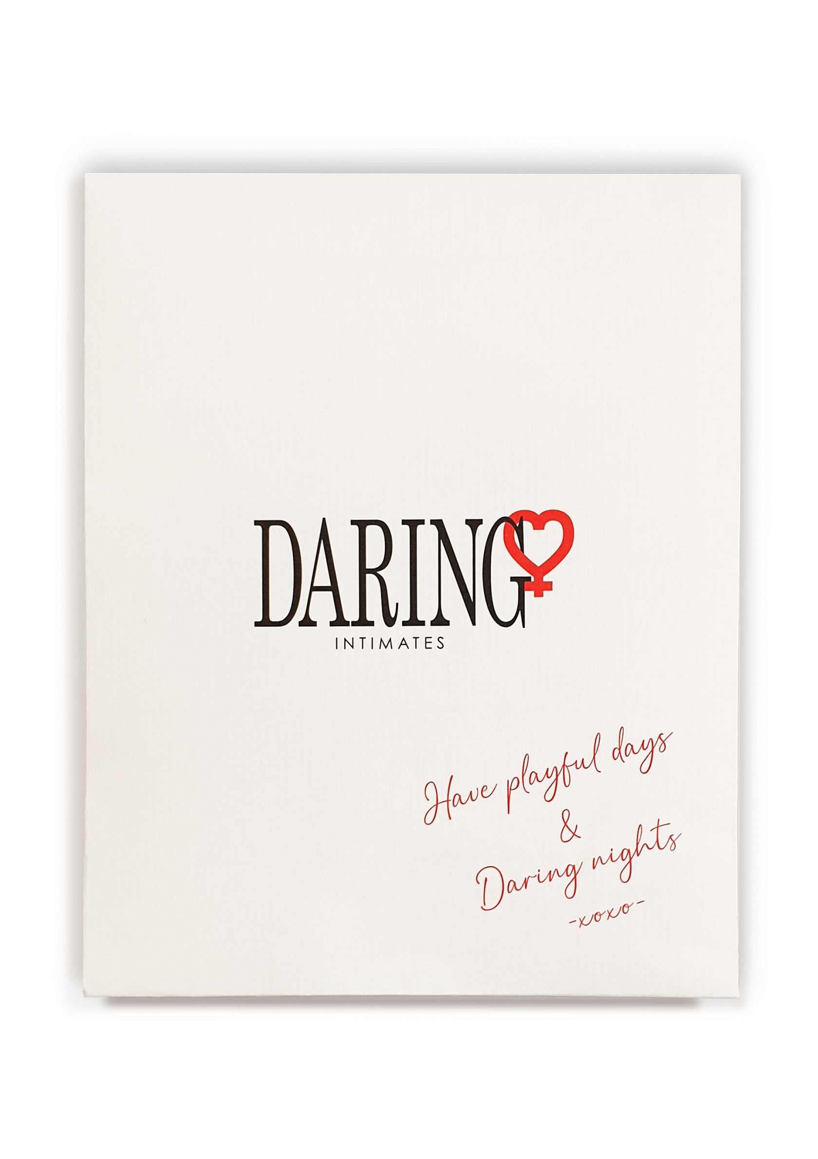 Emballage Daring Intimates. Des jours et des nuits espiègles. Cadeau de lingerie audacieux.; Daring Intimates verpakking. Speelse dagen en gewaagde nachten. Gedurfd lingerie cadeau.; Daring Intimates packaging. Have playful days & daring nights. Daring lingerie gift.