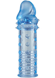 Manchon pénien texturé bleu translucide pour plus de sensations et de plaisir partagé.; Doorzichtige blauwe penis sleeve met textuur voor meer sensatie en gedeeld plezier.; Translucent blue textured penis sleeve for enhanced sensation and shared pleasure.