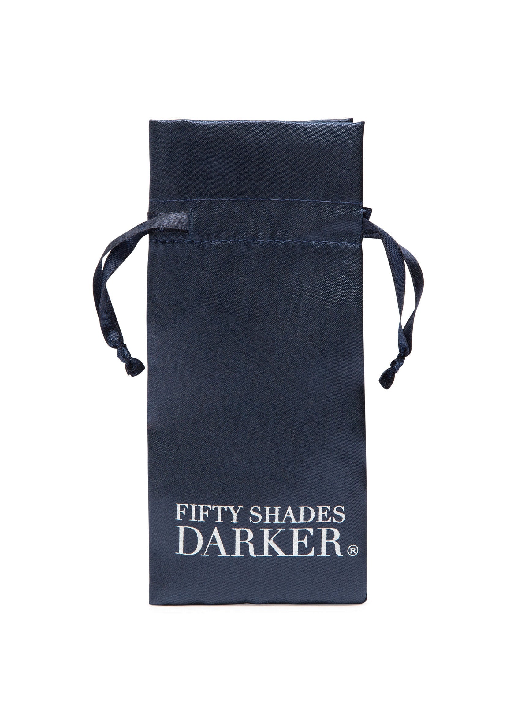 Pochette "Fifty Shades Darker" en satin bleu marine. Idéale pour ranger vos accessoires coquins en toute discrétion.; Marineblauwe satijnen zakje "Fifty Shades Darker". Ideaal om je ondeugende accessoires discreet in op te bergen.; Navy blue satin "Fifty Shades Darker" pouch. Perfect for storing your naughty accessories discreetly.