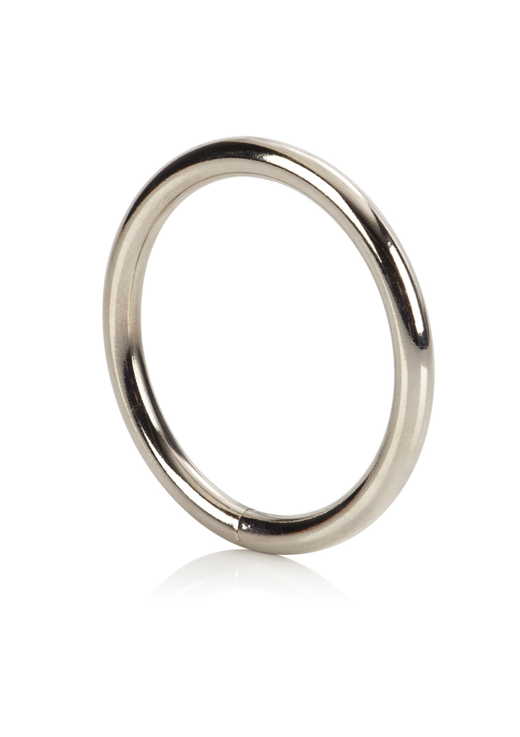 Anneau en métal robuste, idéal pour la maroquinerie et divers projets créatifs.; Stevige metalen ring, ideaal voor leerbewerking en diverse creatieve projecten.; Sturdy metal ring, ideal for leathercraft and various creative projects.