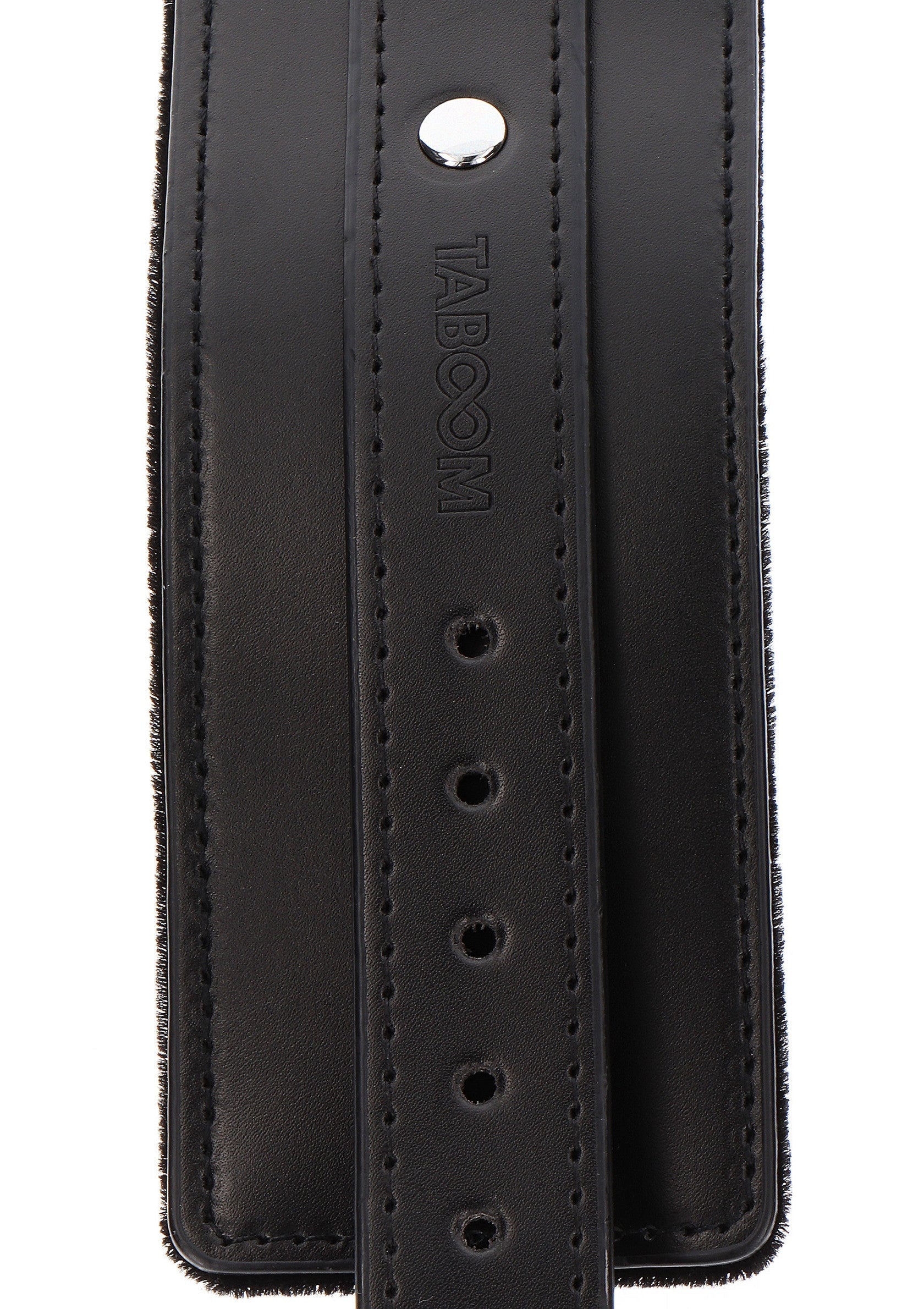 Menottes en cuir noir TABOOM, réglables pour un confort et une sécurité optimale.; TABOOM zwarte lederen handboeien, verstelbaar voor optimaal comfort en veiligheid.; TABOOM black leather cuffs, adjustable for optimal comfort and security.
