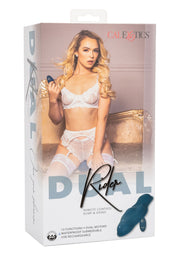 Dual Rider CalExotics : vibromasseur rechargeable avec télécommande pour des sensations fortes.; CalExotics Dual Rider: oplaadbare vibrator met afstandsbediening voor intense sensaties.; CalExotics Dual Rider: Rechargeable vibrator with remote control for intense sensations.