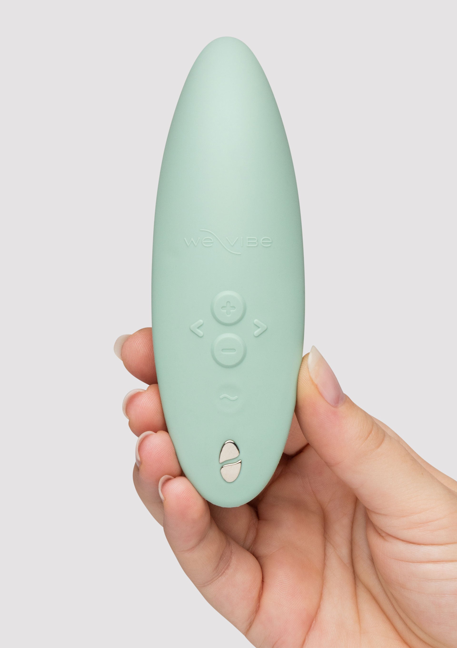 Masseur personnel élégant et discret, coloris vert d'eau. Profitez d'une relaxation intense et ciblée. Explorez le plaisir !; Stijlvolle, discrete persoonlijke stimulator in een zachte, groene kleur. Geniet van intense, gerichte ontspanning. Verken het plezier!; Stylish, discreet personal massager in a soft green color. Enjoy intense, targeted relaxation. Explore pleasure!