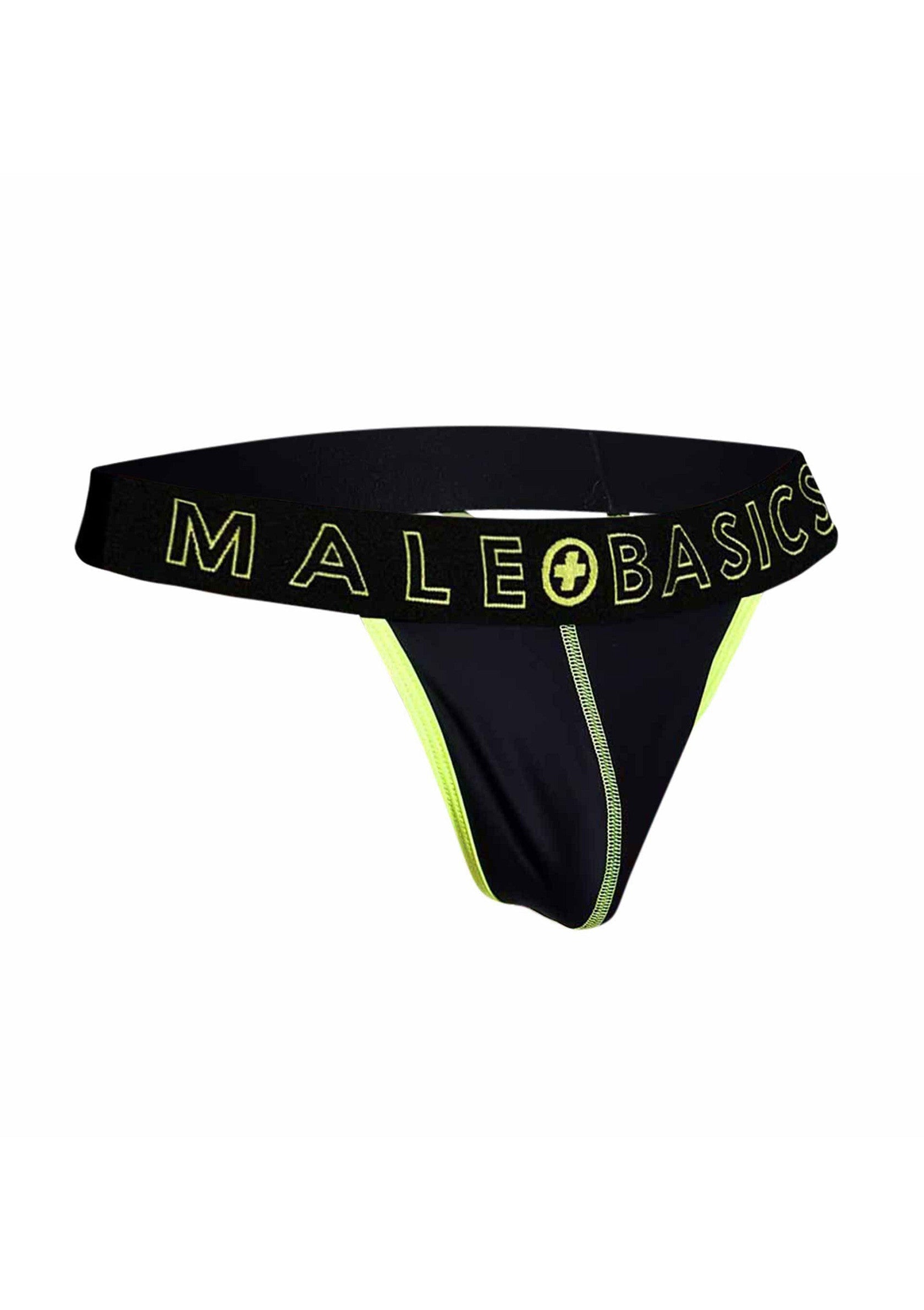 String homme noir MaleBasics avec bordure jaune fluo.; Zwarte MaleBasics string voor heren met neongele accenten.; Black MaleBasics men's thong with neon yellow trim.