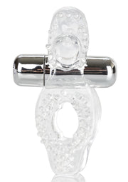 Anneau vibrant transparent avec stimulateur clitoridien intégré pour plus de plaisir.; Transparante vibrerende penisring met ingebouwde clitorisstimulator voor extra genot.; Clear vibrating cock ring with built-in clitoral stimulator for added pleasure.