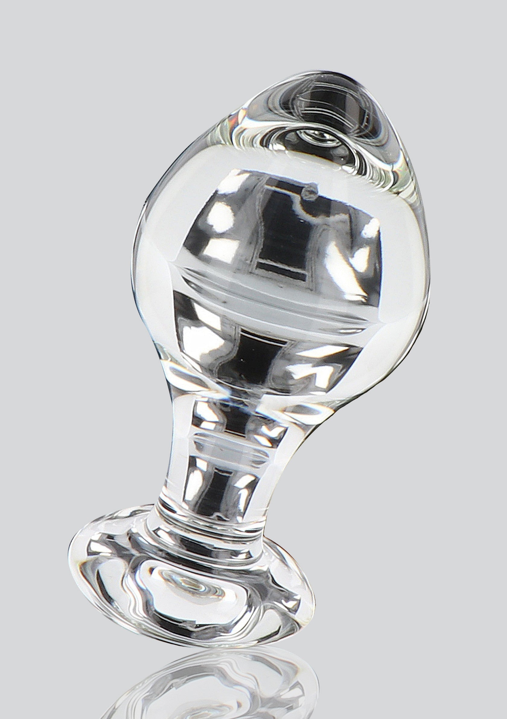 Plug anal en verre transparent pour une sensation lisse et luxueuse. Découvrez le plaisir en toute clarté!; Transparante glazen buttplug voor een glad en luxueus gevoel. Ontdek het plezier in alle helderheid!; Clear glass butt plug for a smooth and luxurious sensation. Discover pleasure in all clarity!