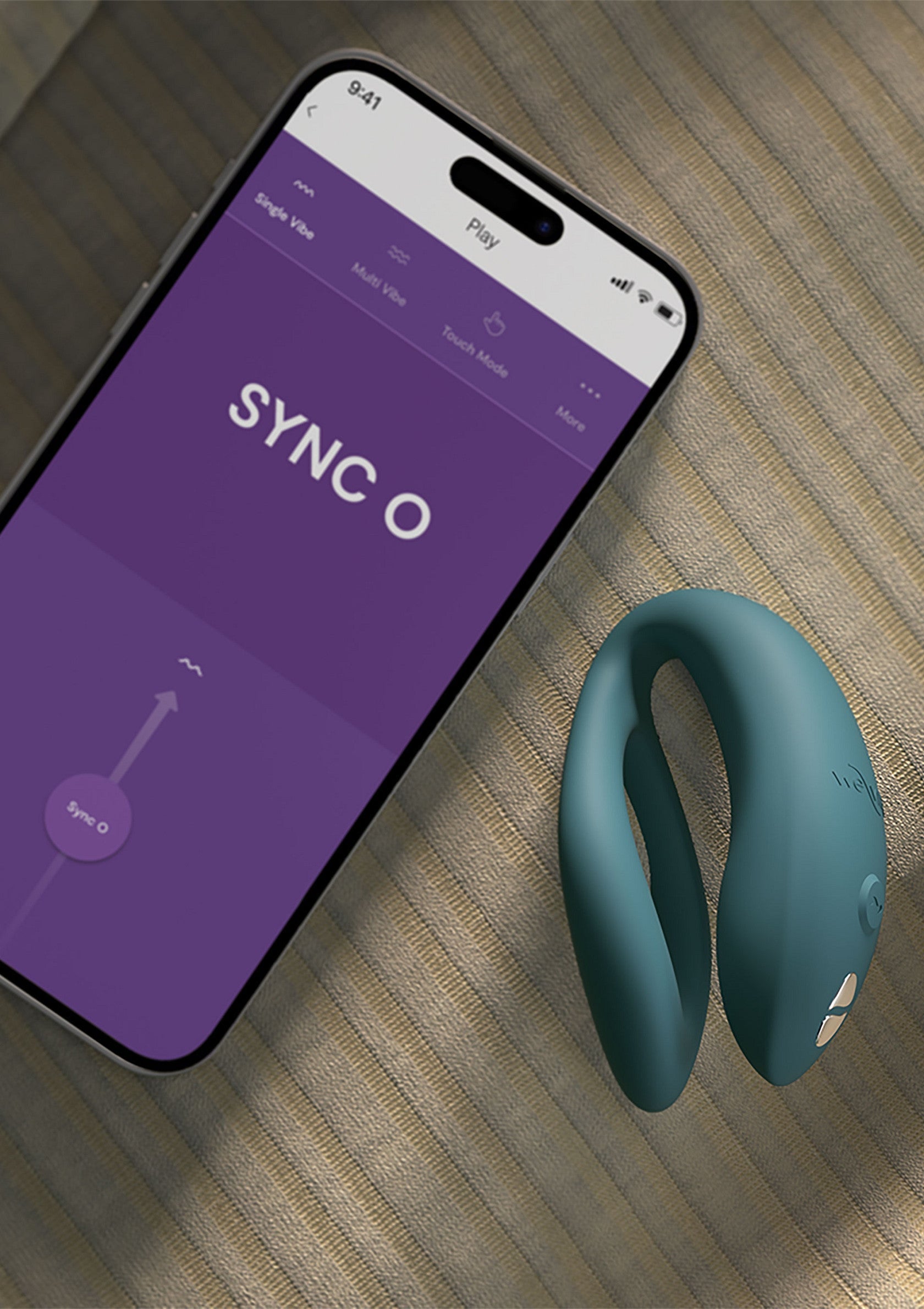 Vibromasseur connecté Sync O : contrôle via smartphone pour une expérience personnalisée.; Sync O verbonden vibrator: bediening via smartphone voor een persoonlijke ervaring.; Sync O connected vibrator: Control via smartphone for a personalized experience.
