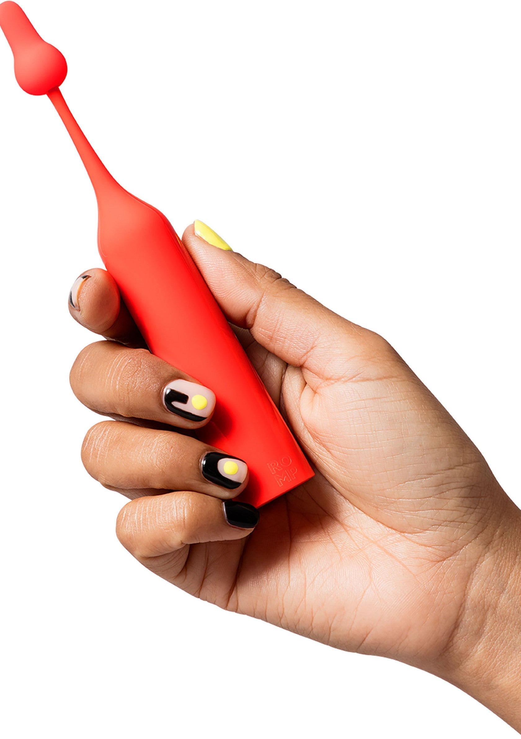 Sextoy rouge tenu dans la main. Plaisir intime garanti. Découvrez notre collection de produits de bien-être sexuel.; Rood seksspeeltje in de hand. Gegarandeerd intiem plezier. Bekijk onze collectie seksuele wellnessproducten.; Red sex toy held in hand. Guaranteed intimate pleasure. Check out our collection of sexual wellness products.