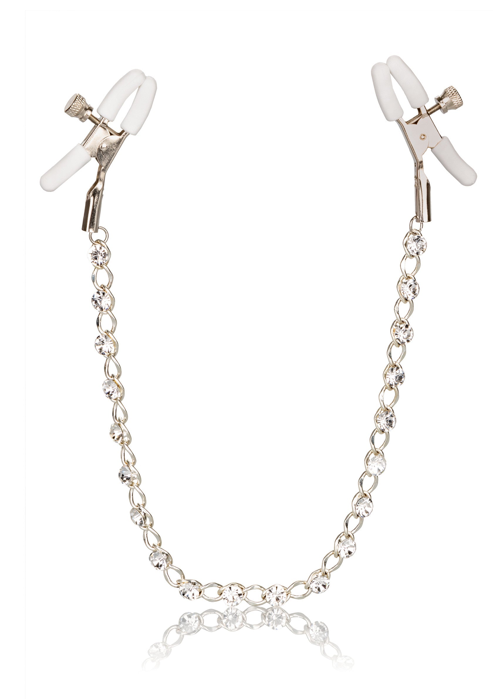 Pinces à tétons argentées avec chaîne de strass pour un plaisir intense.; Zilveren tepelklemmen met strass ketting voor intense prikkeling.; Silver nipple clamps with rhinestone chain for intense pleasure.