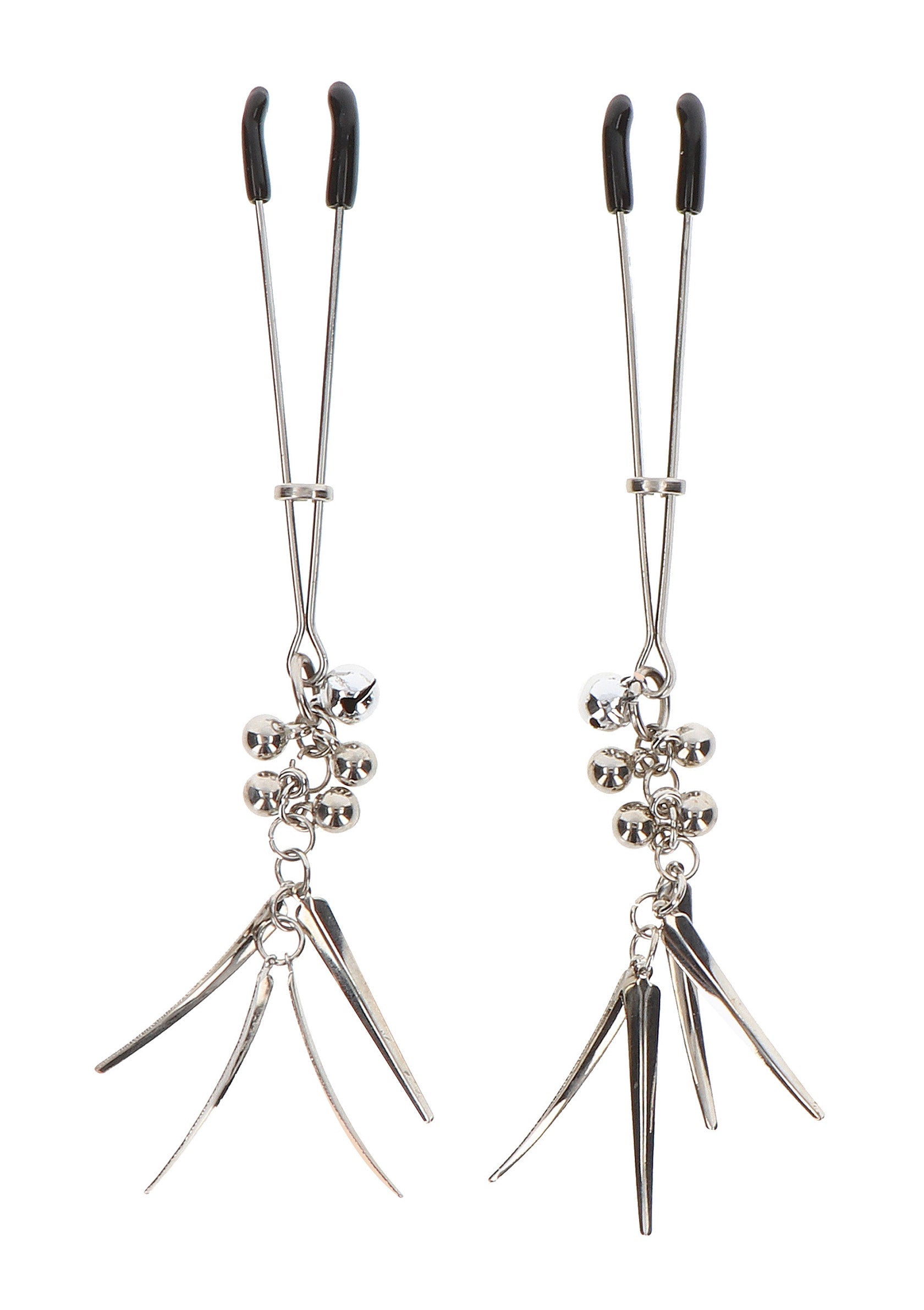 Pinces à tétons argentées ornées pour pimenter vos jeux coquins. Achetez maintenant !; Zilveren tepelklemmen met hangers voor spannende spelletjes. Koop ze nu!; Silver nipple clamps with dangling accents for kinky play. Shop now!