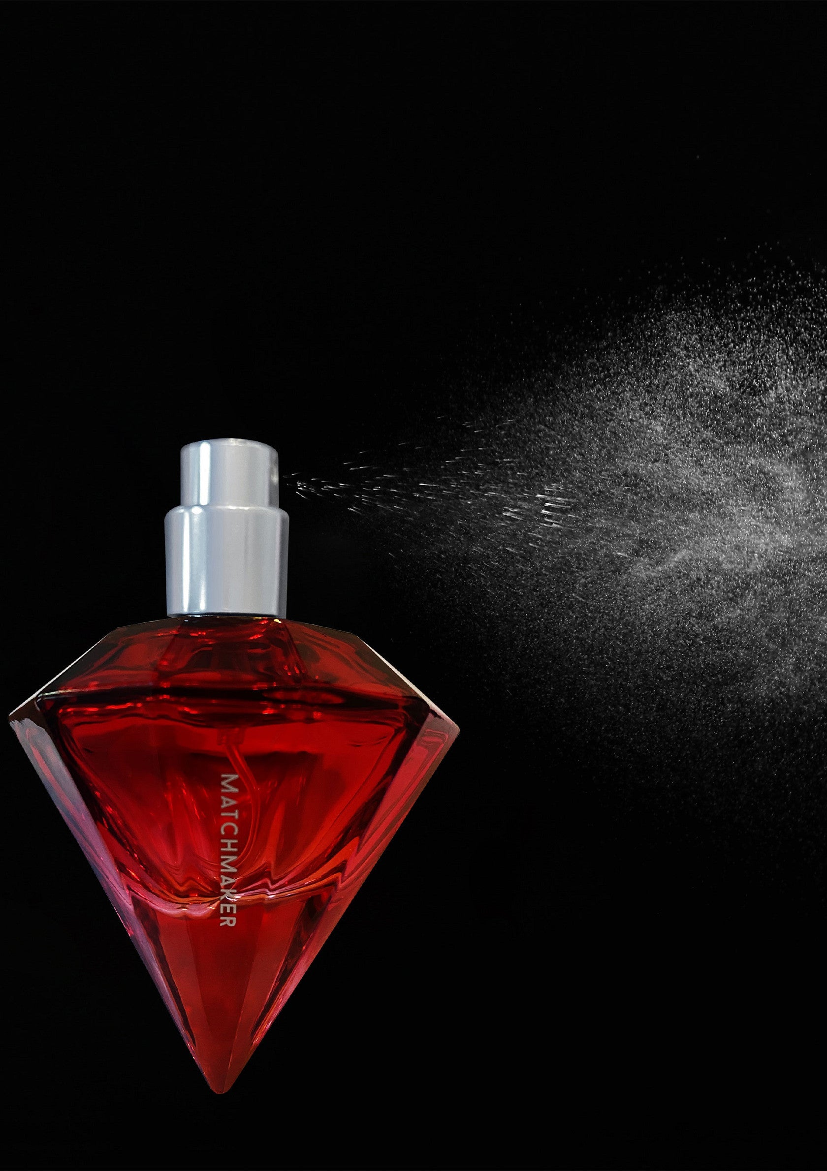 Parfum rouge 'Matchmaker' élégant. Notes riches et séduisantes, idéal pour une soirée spéciale. Achetez maintenant !; Elegante rode 'Matchmaker' parfum. Rijke en verleidelijke tonen, ideaal voor een speciale avond. Koop nu!; Elegant red 'Matchmaker' perfume. Rich, alluring notes, perfect for a special evening. Shop now!