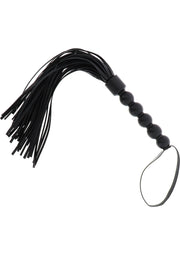 Cravache noire à franges avec manche à billes pour jeux coquins.; Zwarte zweep met franjes en kralenhandvat voor ondeugende spelletjes.; Black fringe flogger with beaded handle for naughty games.